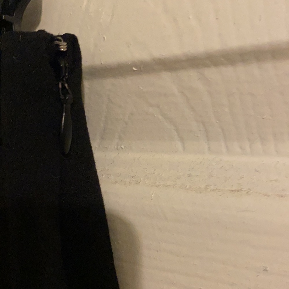 Mini black skirt - Picture 3 of 4